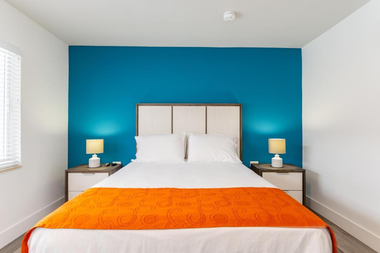 The Mariner Suites Голливуд Экстерьер фото
